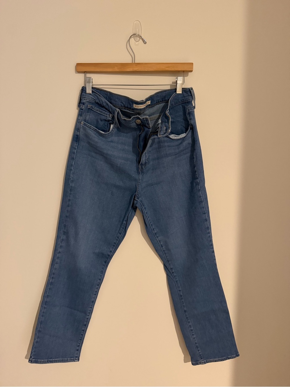 Levi’s 724 High Rise Straight Crop Jeans Medium Blue Women’s Size 32